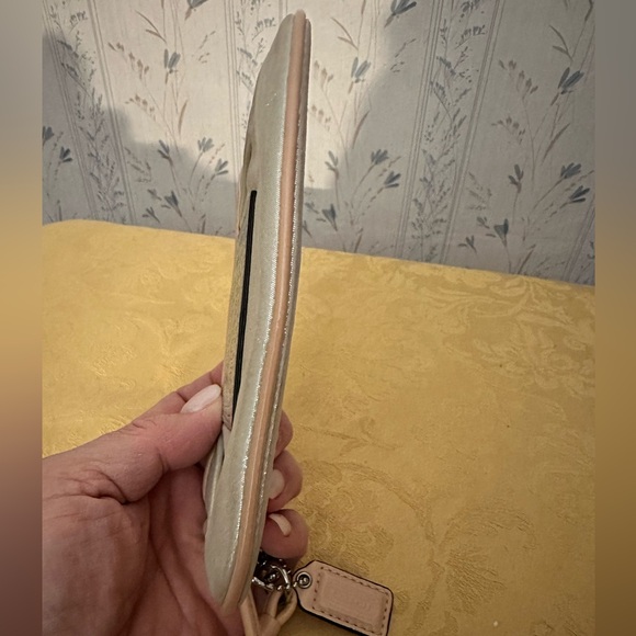 Coach Poppy Cream and Tan Satin Leather Wristlet - Picture 7 of 11